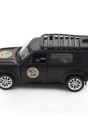 Машинка металлическая из серии "шевроны героев" - land rover defender 110 - "гур мо" (ts01091996237583)3 фото