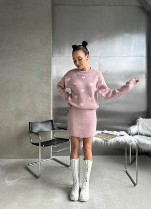 Женский костюм с юбкой ☺️