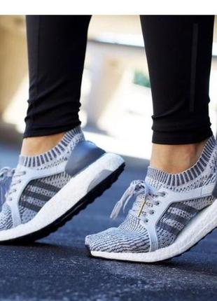 Кроссовки yeezy leggings beige black pink shoes for women