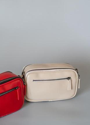 Сумка на каждый день женская бежевая модная сумочка через плечо из легкой трендовой экологической кожи toп