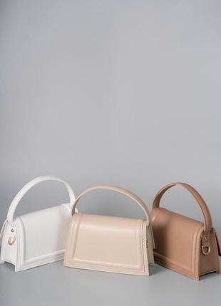 Сумка на каждый день женская бежевая для повседневного использования для девушки из эко-кожи легкая toп