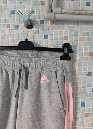 Спортивні штани adidas.3 фото