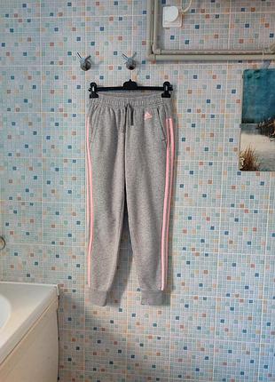 Спортивні штани adidas.2 фото
