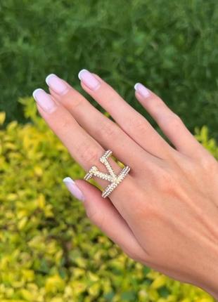 Каблучка у позолоті і з камінцями