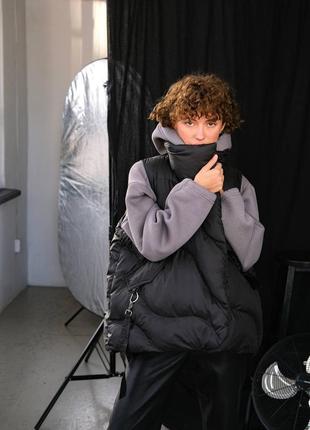 Теплый жилет на магнитах дутая жилетка