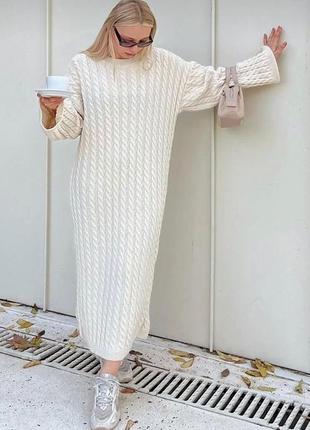 Вʼязана сукня