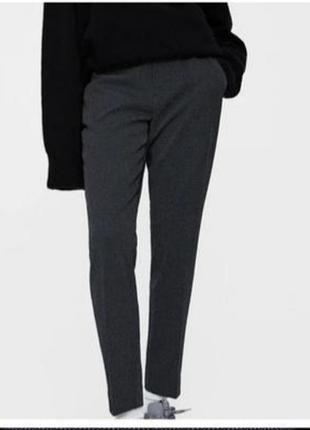Красиві легкі брюки zara