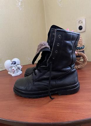 Зимние женские сапоги берцы