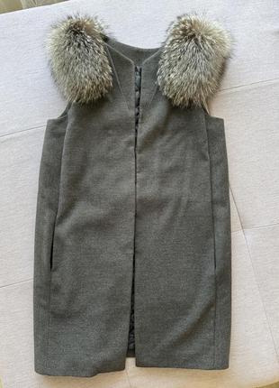 Жилетка с чернобуркой s