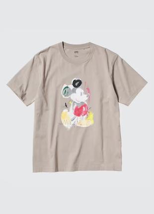 Футболка с принтом uniqlo