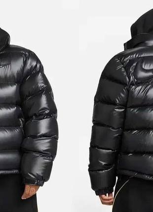 Чорна чоловіча куртка nike nocta