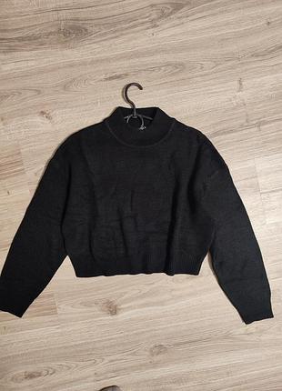 Свитер укороченный