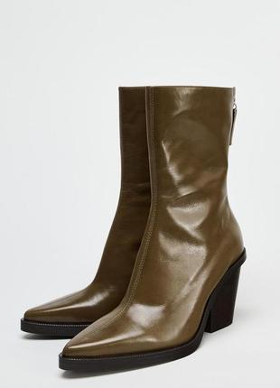 Шкіряні коричневі черевики zara new