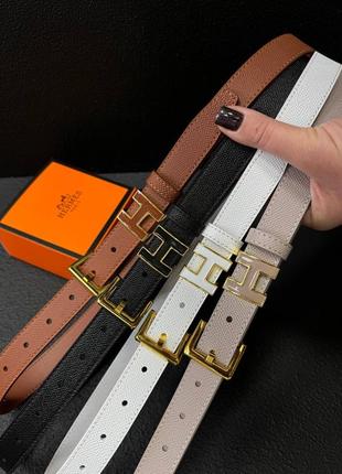 Женский кожаный пасок с золотой фурнитурой