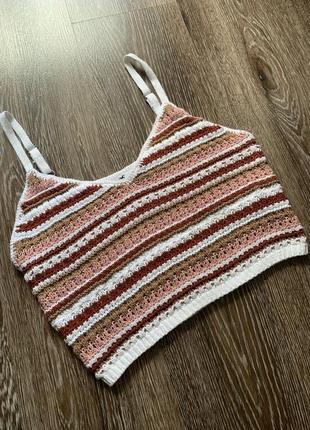 Топ крючком от бренда hollister