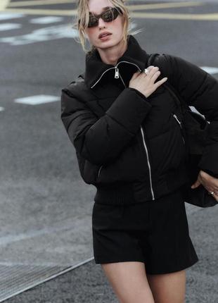 Стеганая куртка zara черная