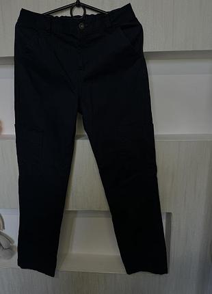 Брюки темно сині