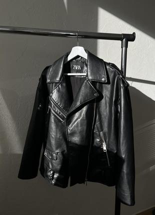 Шкіряна куртка зара чорна zara