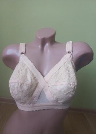 Бюстгальтер м'який без кісточки 75с