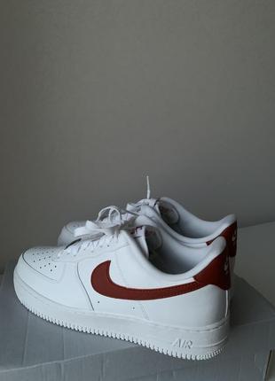 Оригинальні кросівки nike air force 1 ‘07 white/rugger orange blanc/orange brut dd8959-1159 фото