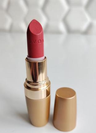 Помада для губ от эйвон avon natural gold