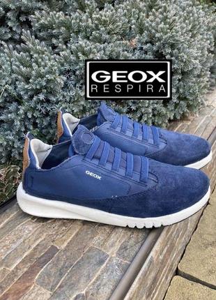 Geox італія фірмові зручні шкіряні кросівки снікерси  жіночі натуральна шкіра 36р.