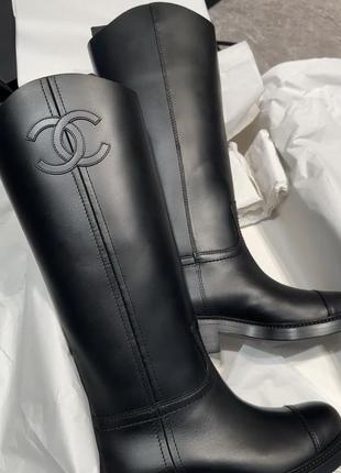 Чобітки жіночі