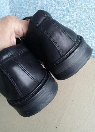 Шкіряні демісезонні чоловічі туфлі італійського люксового бренду gallus.