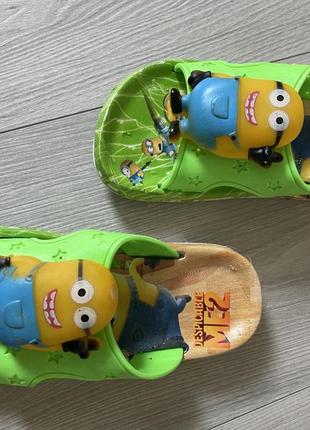 Шльопки з мультяшний героєм2 фото