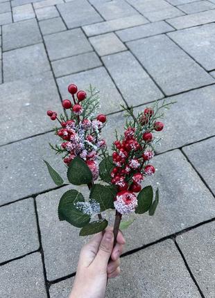 Новогодние ветви, новогодний декор