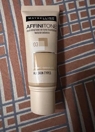 Тональний  крем  maybelline