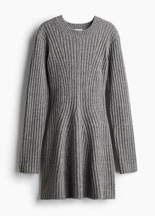 Трикотажна сукня в рубчик h&m