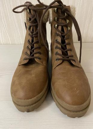 Осенние коричневые ботинки с мехом 39 размер