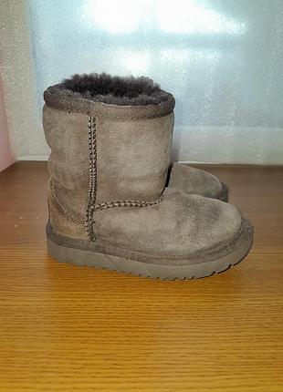 Угги. очень теплые. размер 25