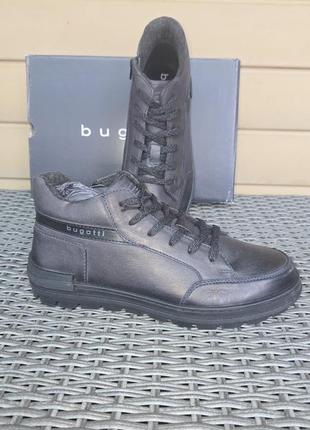 Утепленные мужские ботинки bugatt 44 и 45 размера