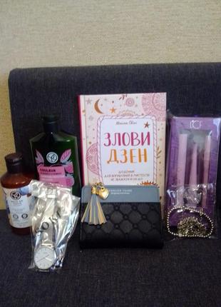 Подарунковий набір косметики подарунок на 14 лютого день святого валентина2 фото