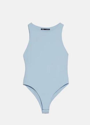 Блакитне ніжне боді від zara в стилі скікс