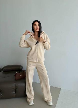 Спортивный костюм в стиле oversize
