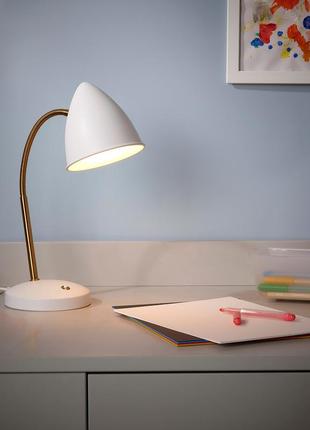 Ікеа isnalen настільна лампа 605.012.64