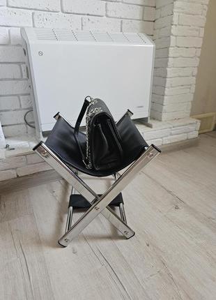 Підставка для сумки на металевих ніжках