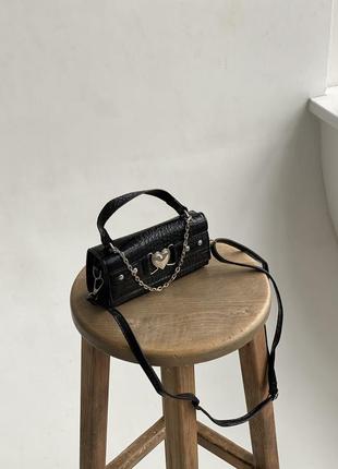 Женская сумка кросс-боди рептилия черная4 фото