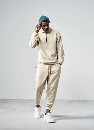 Спортивний костюм