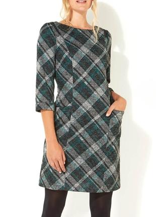 Платье с принтом в зеленую клетку и рукавами