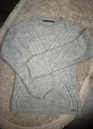 Женский свитер guess