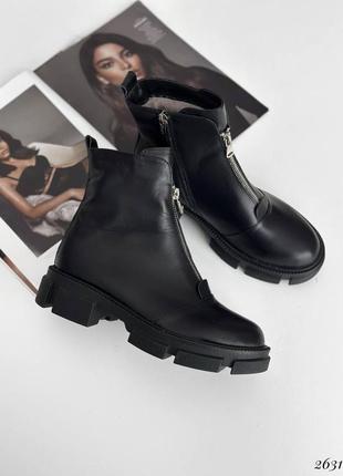 Женские зимние черные ботинки с молнией спереди