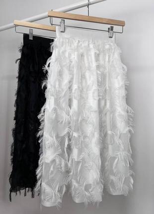 Спідниця міді з цікавим дизайном на резинці чорна біла