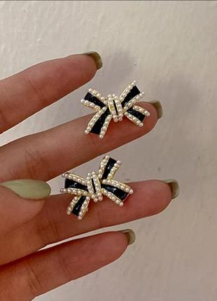 Серьги сережки гвоздики бижутерия стильные модные новые