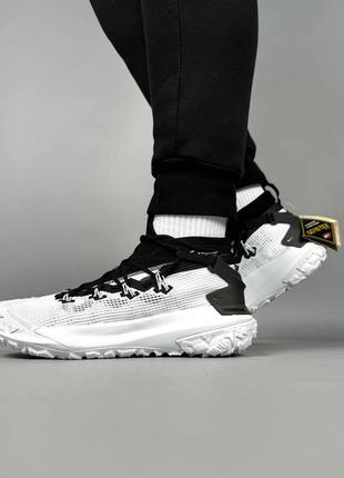 Чоловічі кросівки nike acg mountain fly  black white gore- tex