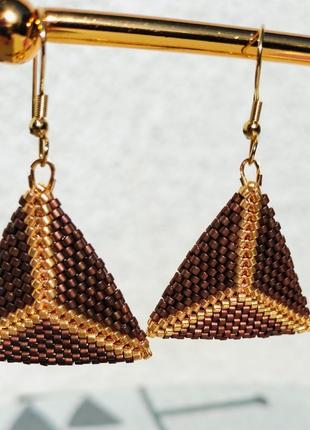 Серьги треугольники, серьги из бисера2 фото