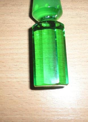 Хрустальный флакон духов